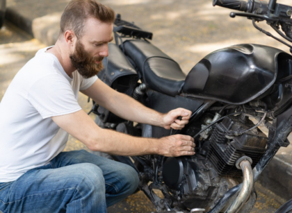 Co dělat, když se vám motorka pokazí v zahraničí a jste tam sami?